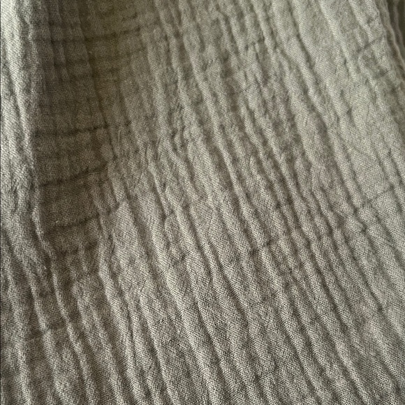 Universal Thread Textured Olive Blouse - Picture 5 of 8